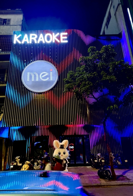 Karaoke Quận 1 – Không gian ca hát sang trọng, âm thanh đỉnh